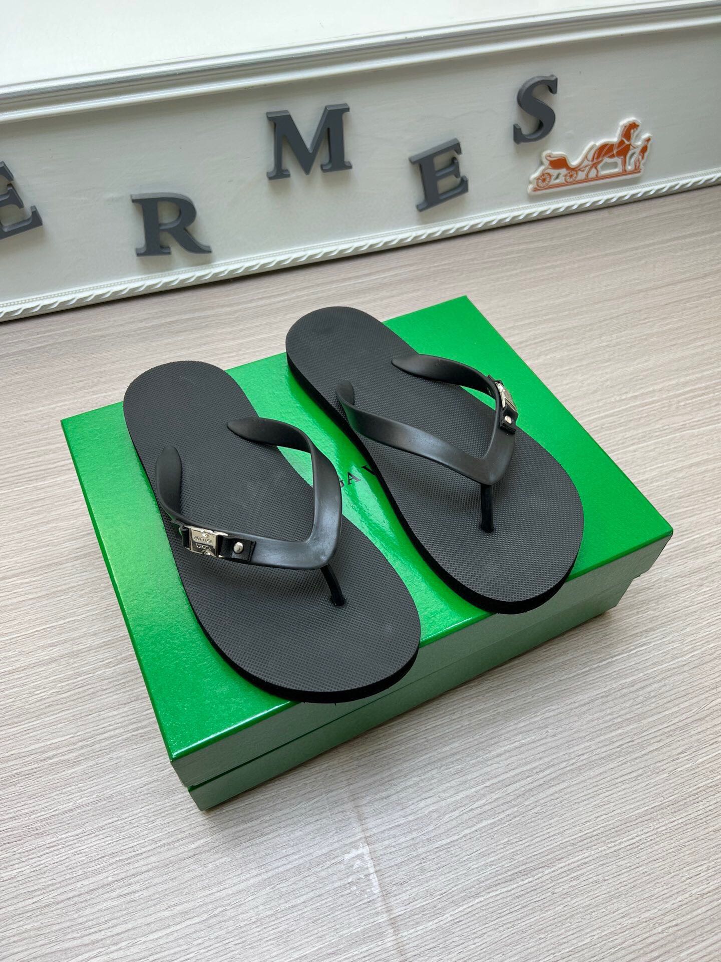 54A162Z   fashion slippers