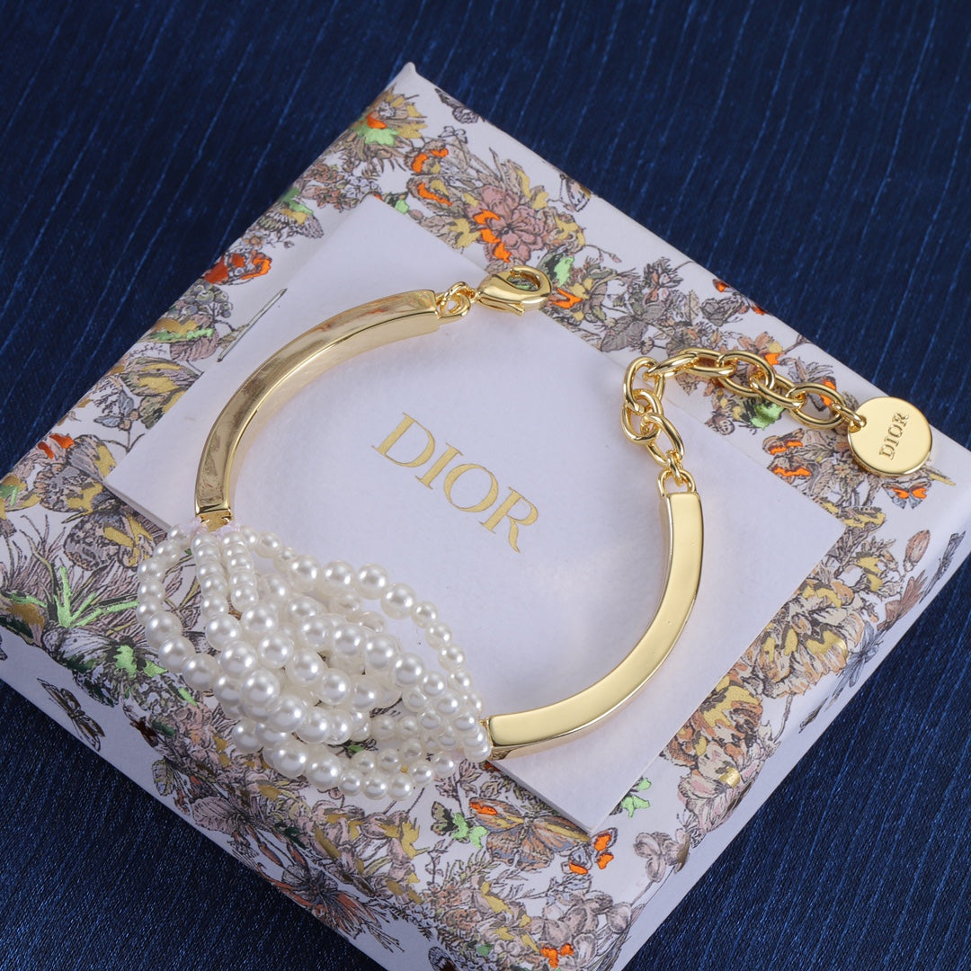 14D1012K   Fashion  Bracelets