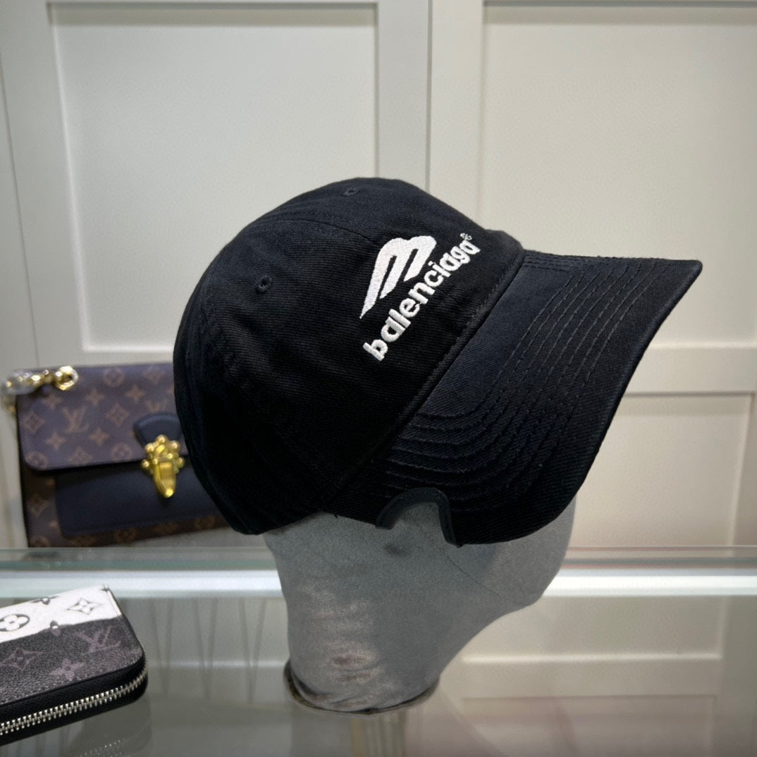 14J379M Fashion hats