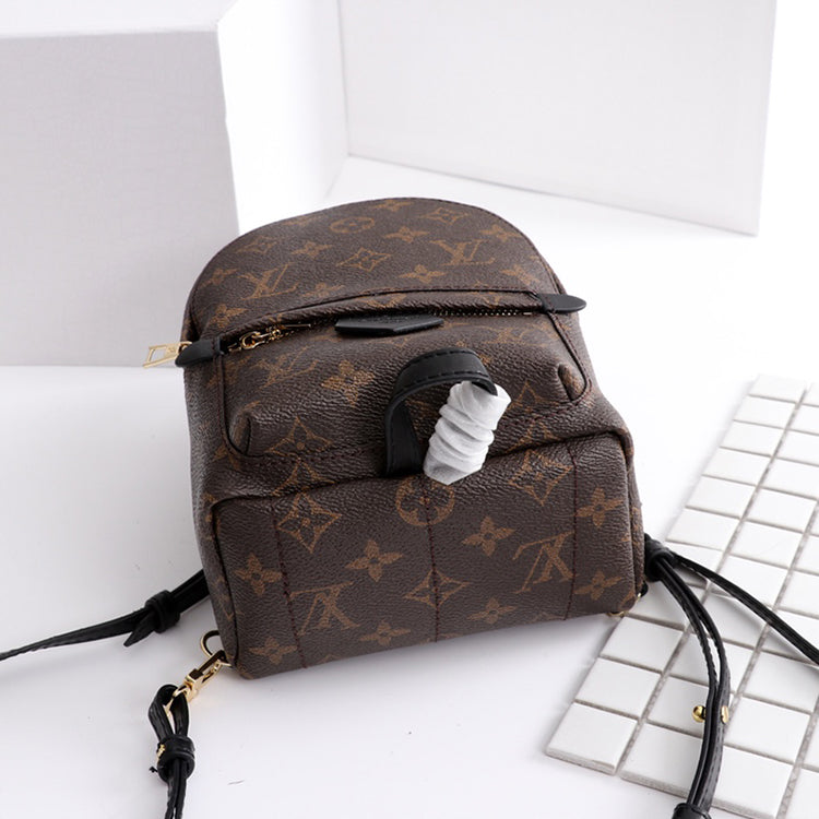 1E010B  Fashion leather backpacks