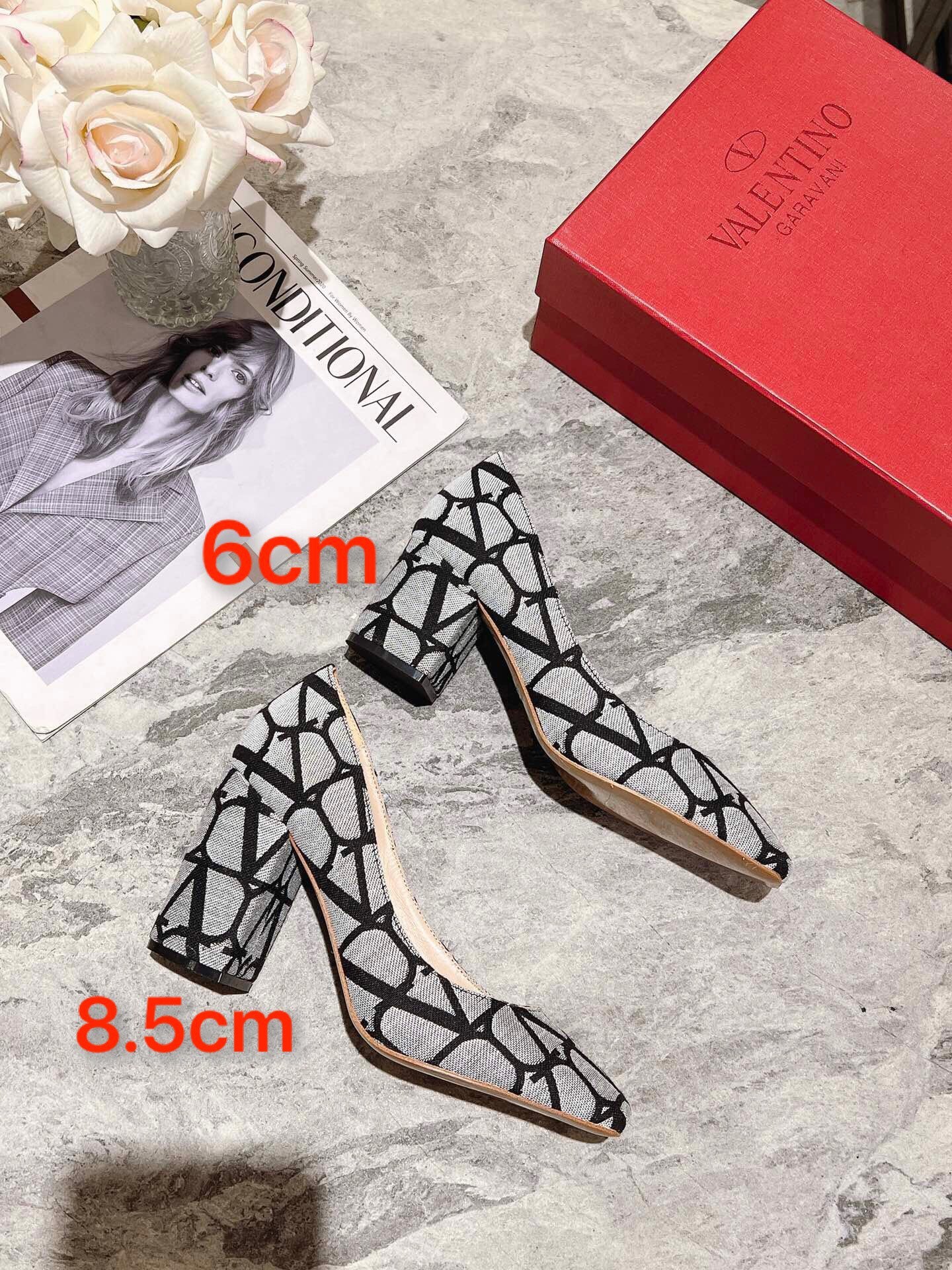 1:1 High quality leather sandals 2YVL33Z