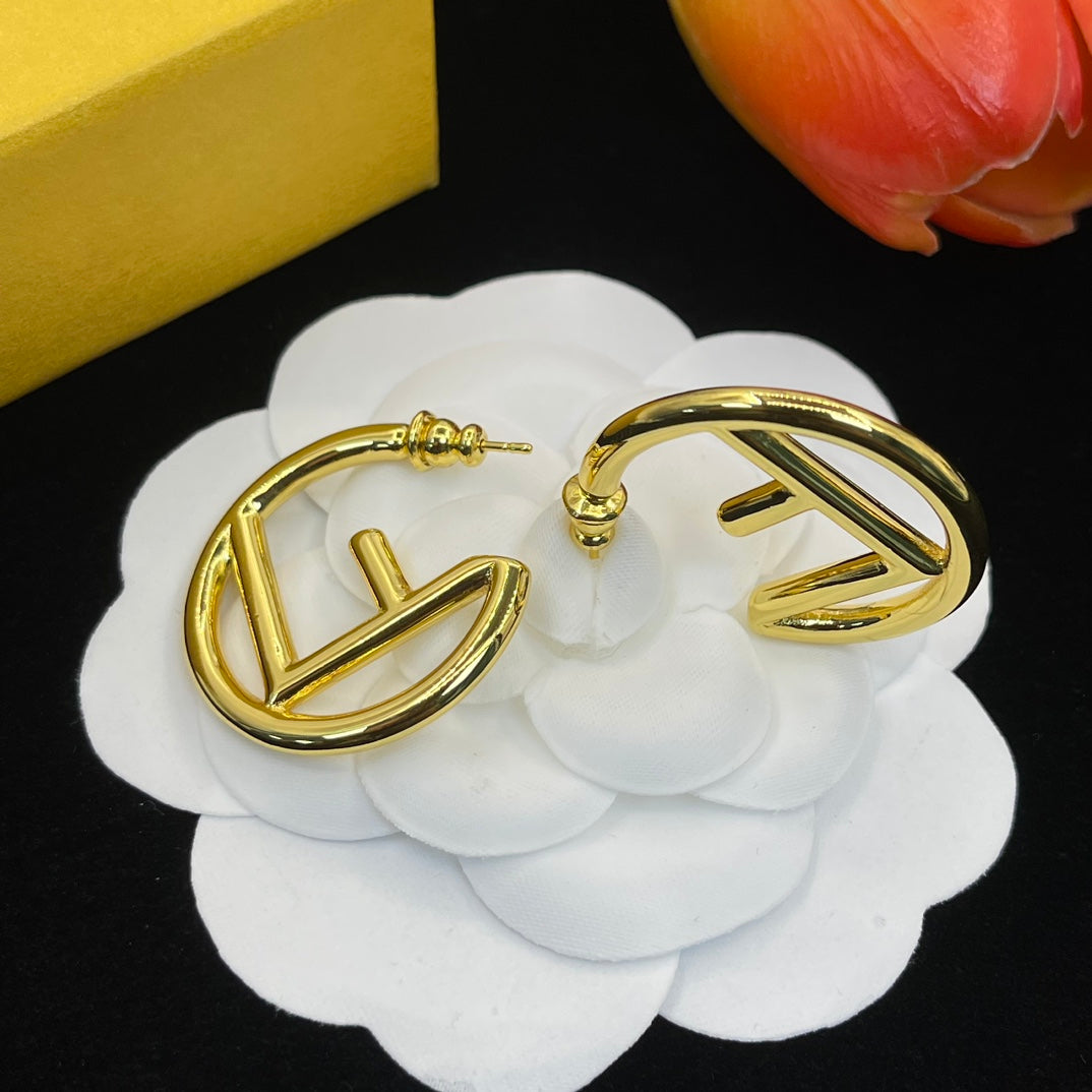 14F647E   Fashion Earrings