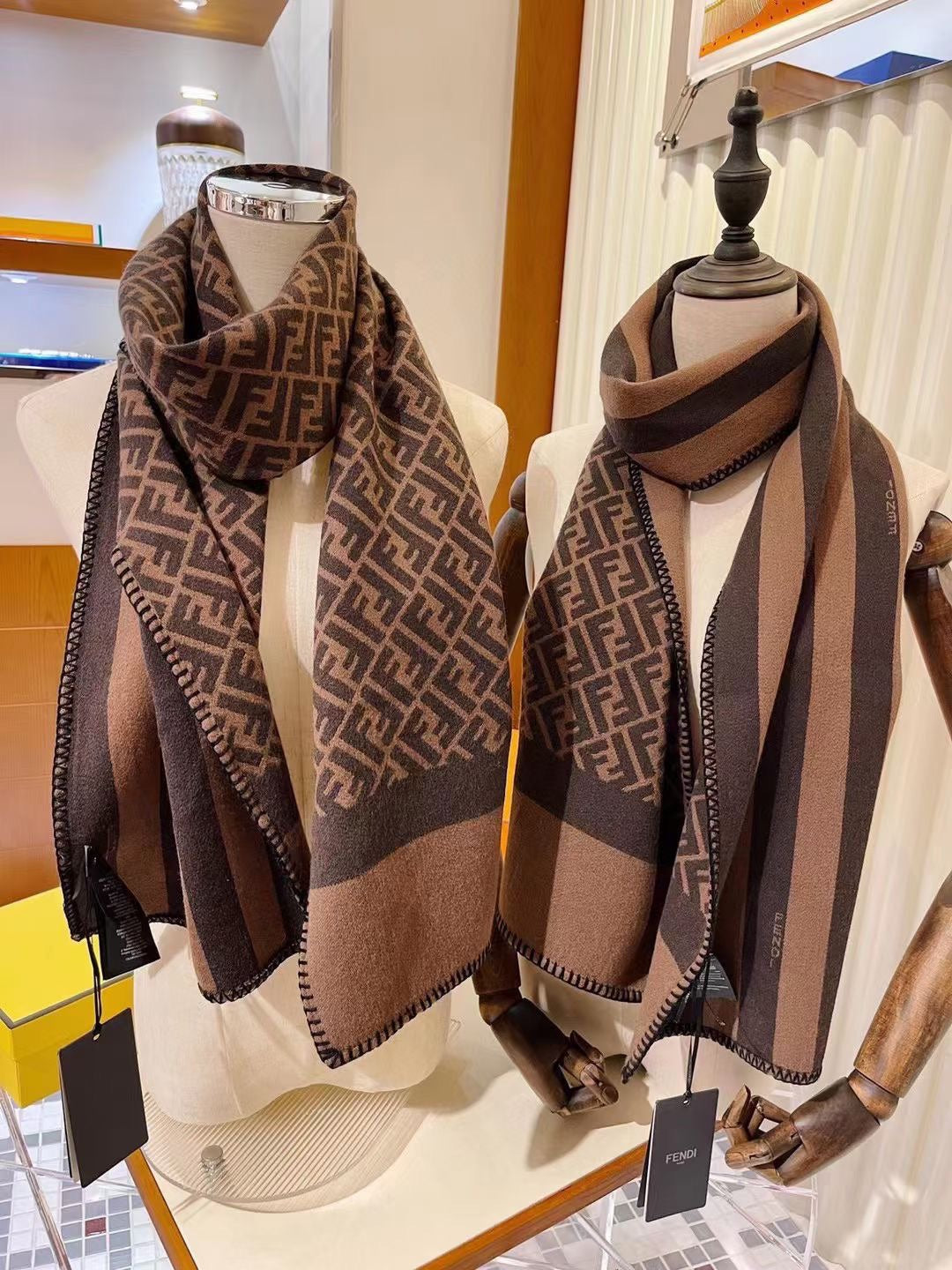 14F220W　 Fashion scarves