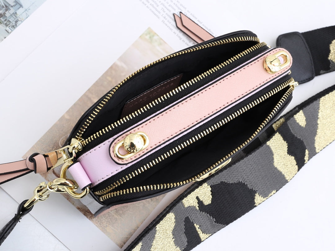 1XA31B  Fashionable leather bag 